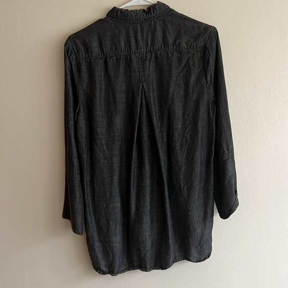 Cloth & Stone | Dark Grey Wash Tencel Button Down Shirt - Picture 4 of 5